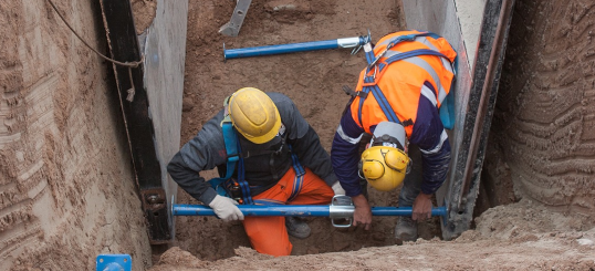 Experto en trabajos en altura y excavaciones