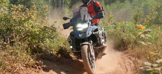 Conducción de motocicletas múltiples superficies (VR)