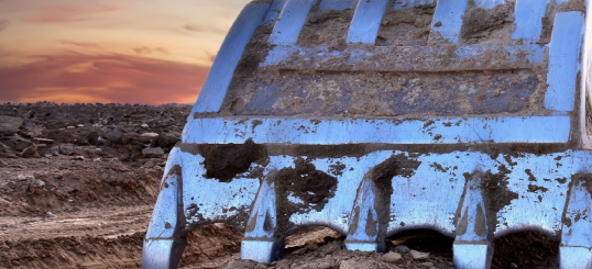 Seguridad para el movimiento de tierra en minería - Retroexcavadora y cargador frontal (VR)