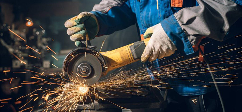 Prácticas seguras en manejo de material cortante